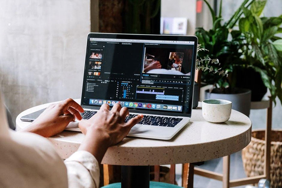 Boosting Creativity with Advanced Photo Editing Tools Boosting Creativity with Advanced Photo Editing Tools